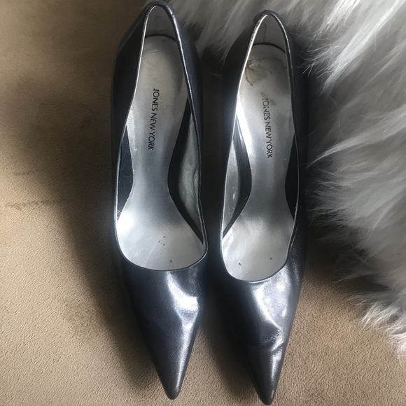 LAST CHANCE jones  NY gray heels - Picture 3 of 7